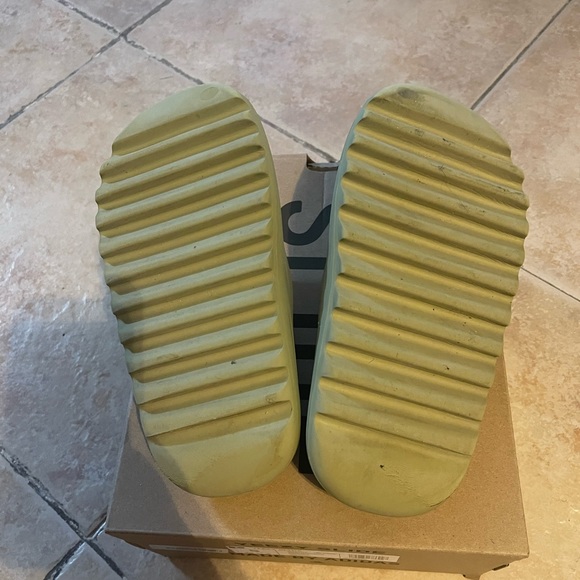 adidas gazelle silver green womens Adidas Yeezy Slide Earth Brown